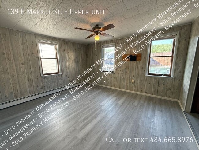 Building Photo - 139 E Market St