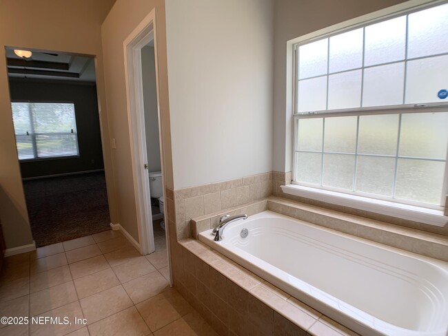 Building Photo - 1213 Harbour Town Dr