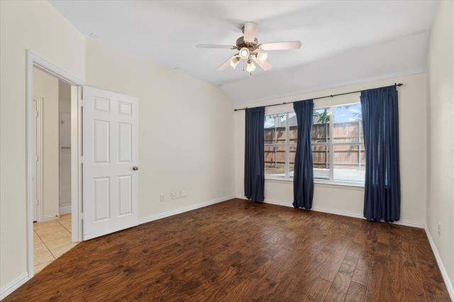 Building Photo - 3705 Redwood Cir