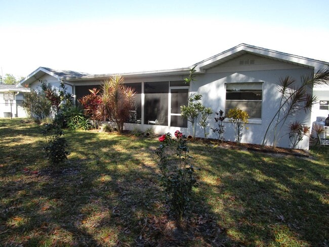 Building Photo - 2641 Greenacre Dr