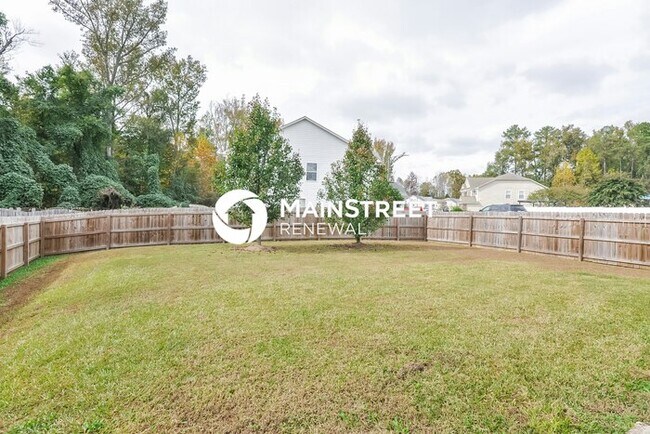 Building Photo - 3 Bedroom Pet-Friendly Home in Raleigh, NC with Main Street Renewal
