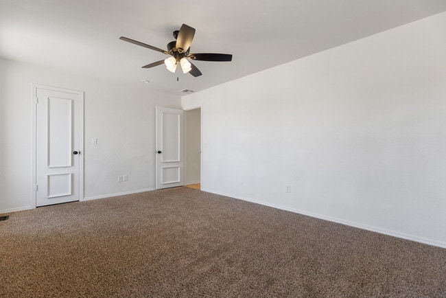 Building Photo - 11416 Leaning Elm Rd