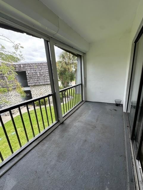 Building Photo - 3123 Oakland Shores Dr