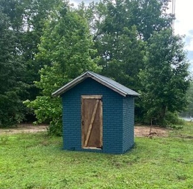 Building Photo - Remodeled Bungalow in Smiths Station