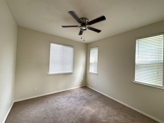 Building Photo - 4060 Trenton Ave