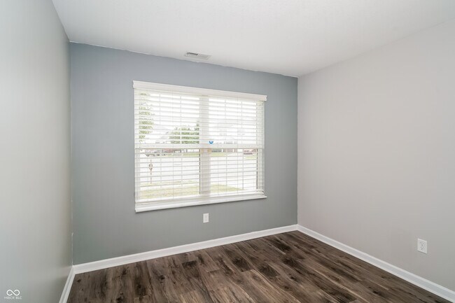 Building Photo - 8520 Gold Rush Way