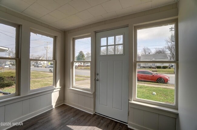 Building Photo - 1141.5 N Main St