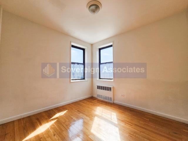 Building Photo - 2 bedroom in BRONX NY 10461