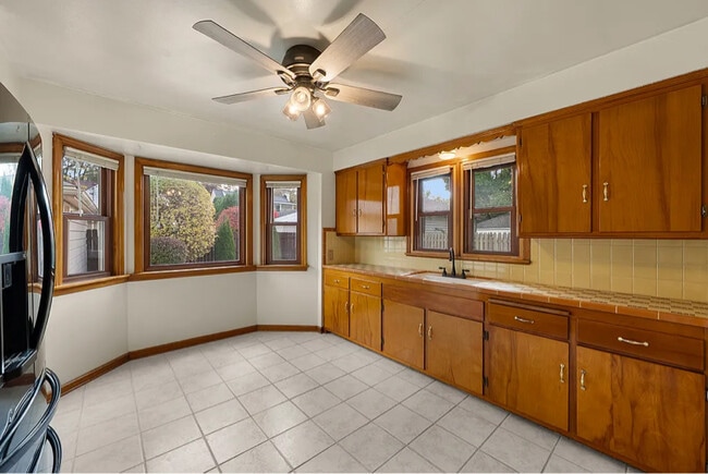 Building Photo - 2816 N 75th St