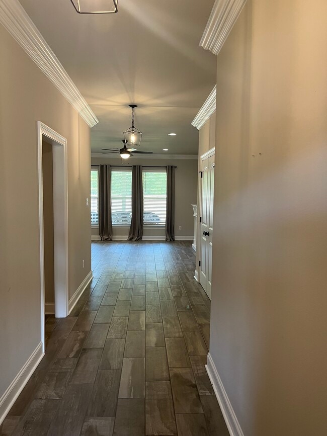 Building Photo - 311 Florio Ct