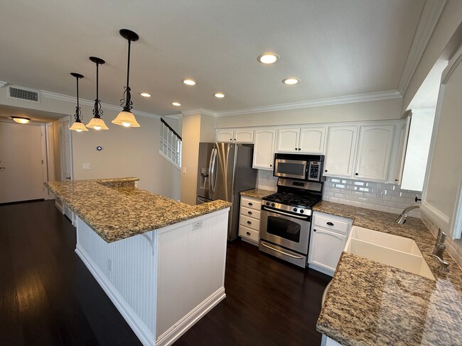Building Photo - Beautiful home in Oxnard, CA