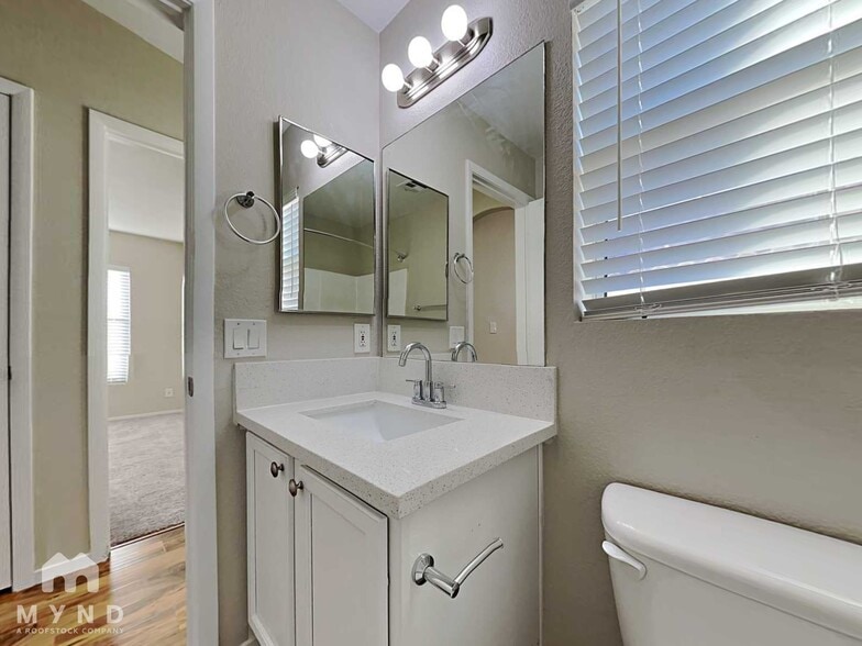 Building Photo - 2590 Alias Smith Dr