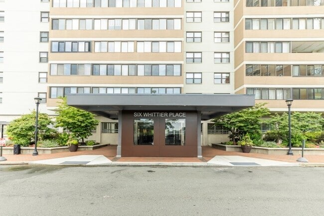 Building Photo - 6 Whittier Pl