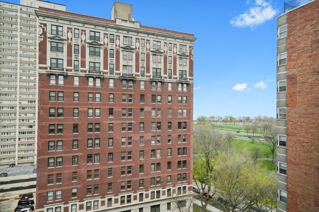 Building Photo - 4970 N Marine Dr