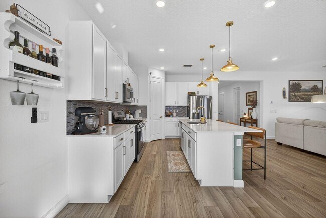 Building Photo - 1543 Stockbridge St