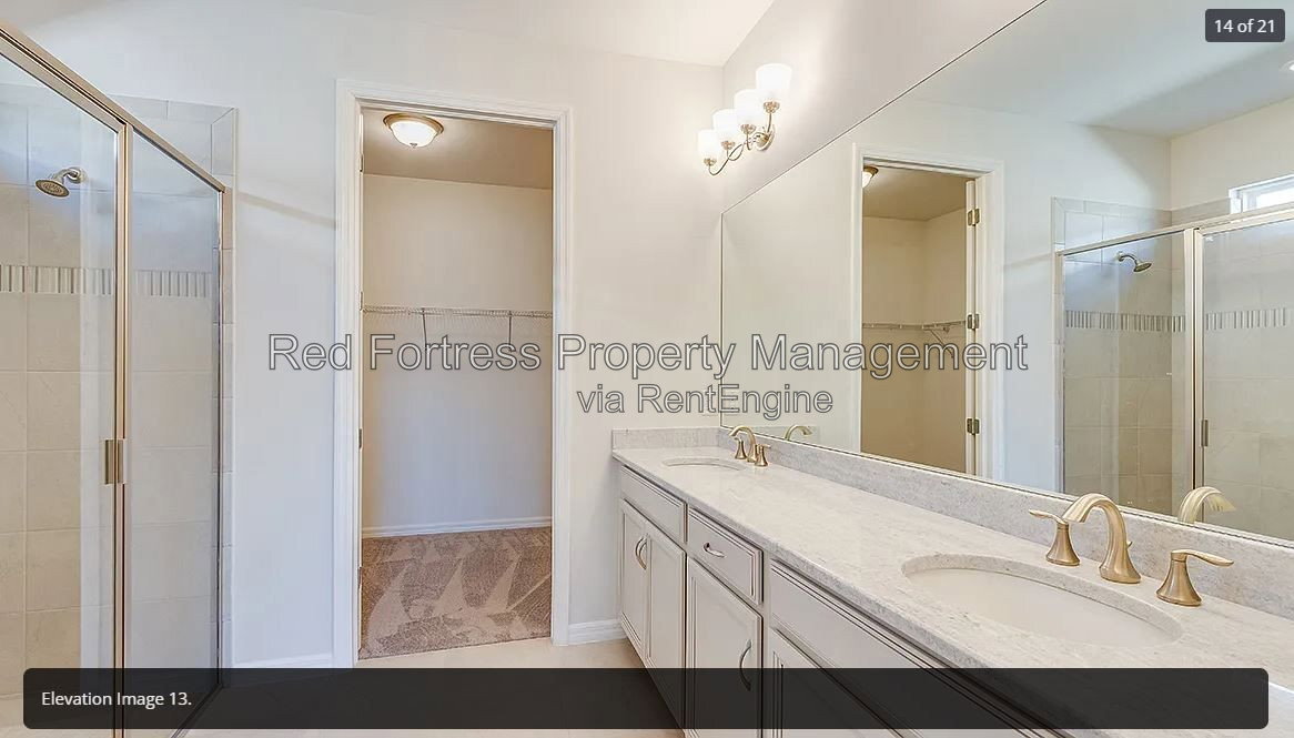 Building Photo - 15240 Floresta Ln
