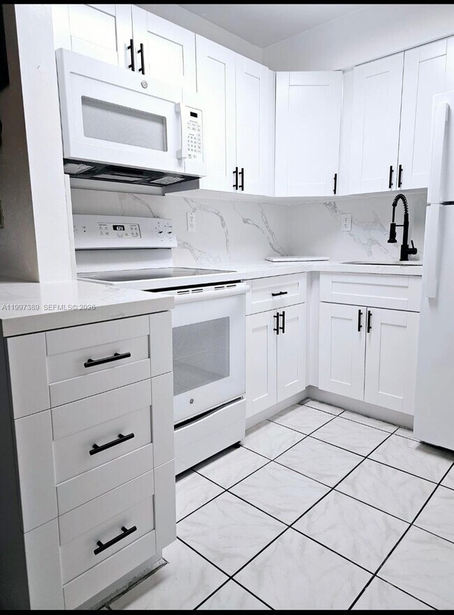 Building Photo - 8701 SW 141st St