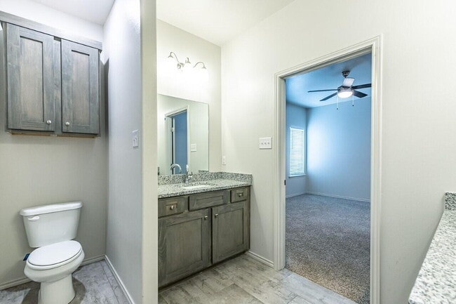 Building Photo - 1136 N 7th St