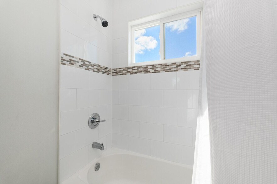 Building Photo - 204 Las Joyas Blvd