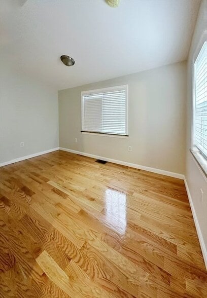 Building Photo - 90 George St