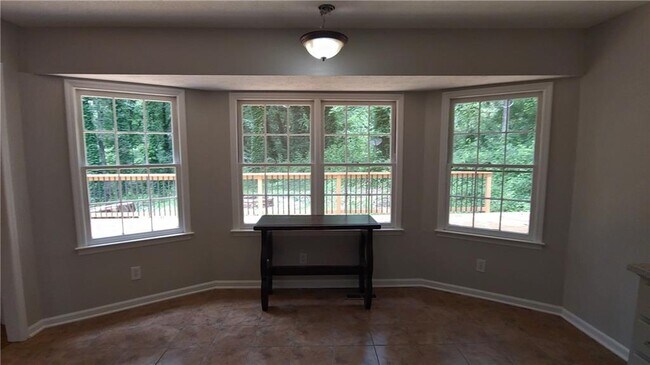 Building Photo - 316 Creekbend Dr