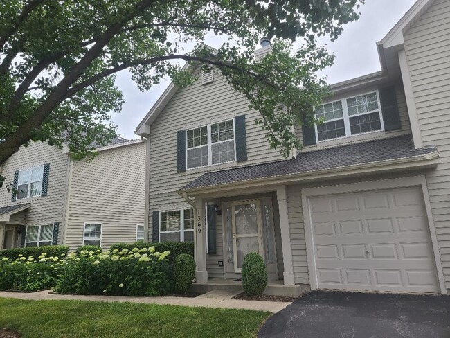 Building Photo - 1369 Orleans Dr