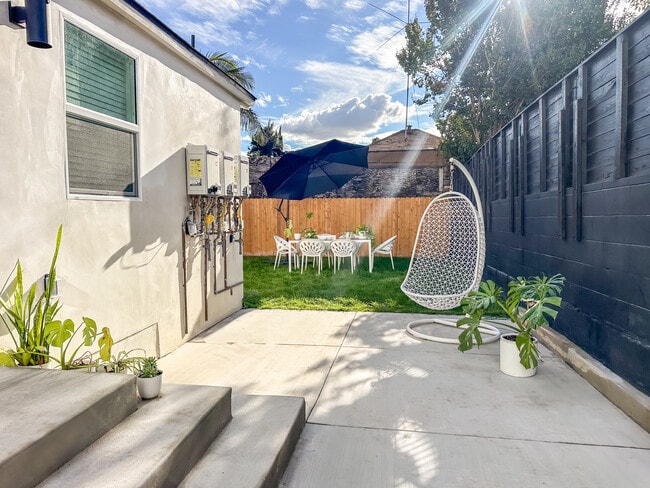 Building Photo - 3028 1st St