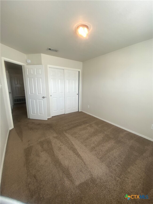 Building Photo - 5311 White Rock Dr