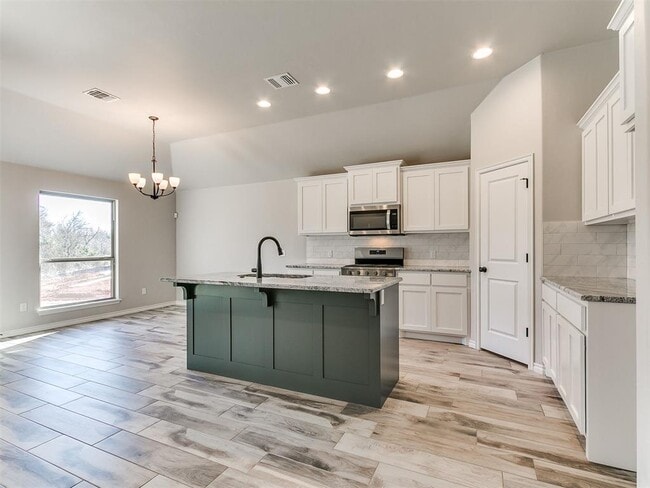 Building Photo - 12028 Rockbed Dr