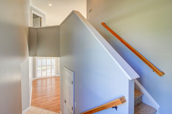 Building Photo - 219 Brandywine Pl Dr