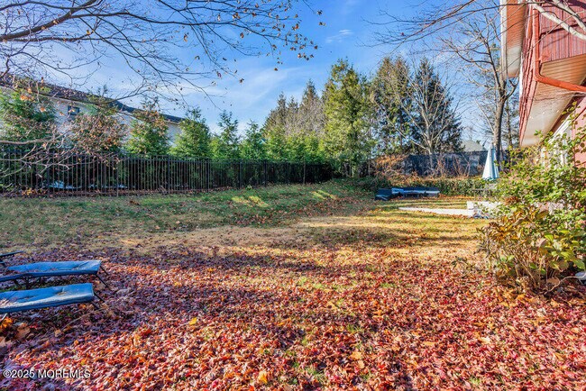 Building Photo - 260 Howard Ave