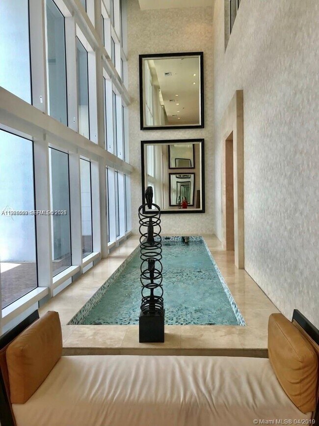 Building Photo - 1945 S Ocean Dr