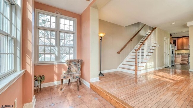 Building Photo - 403 Oak Ter