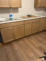 Building Photo - 1806 Bush St