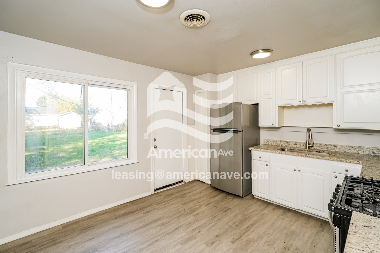 Building Photo - 3123 E Xyler St