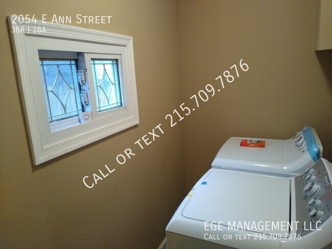 Building Photo - 2054 Ann St