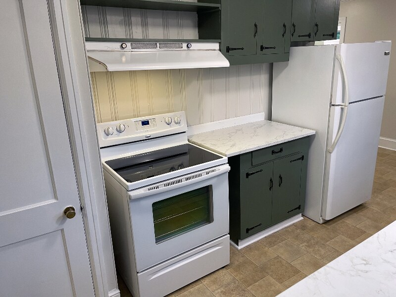 Building Photo - 657 Wildwood Rd