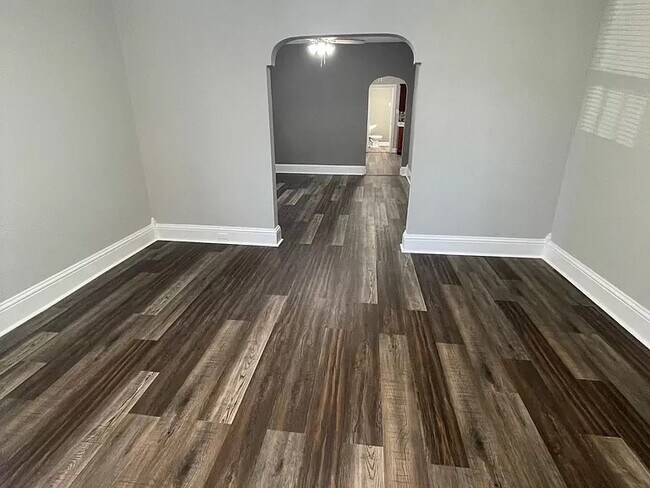 Building Photo - 47 W 17th St