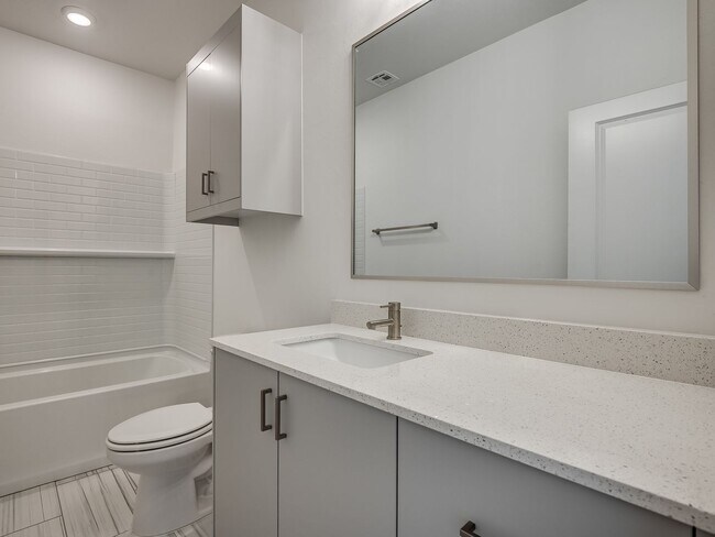 Building Photo - Beautiful New Construction Home in Oklahom...