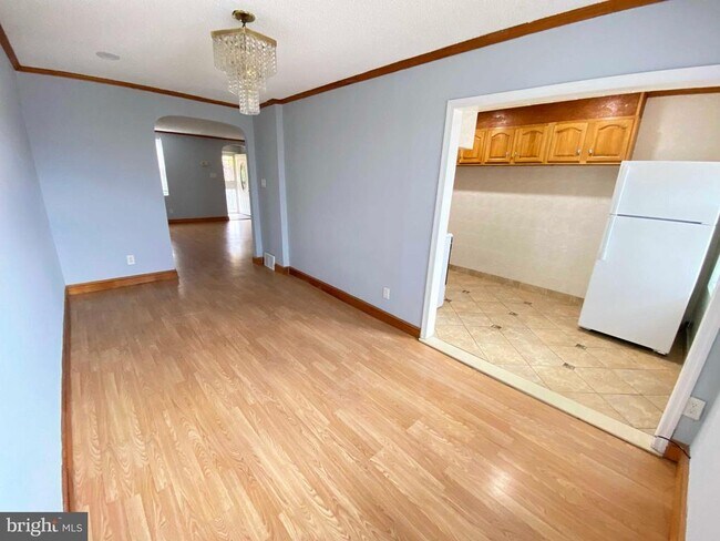 Building Photo - 6330 Leonard St