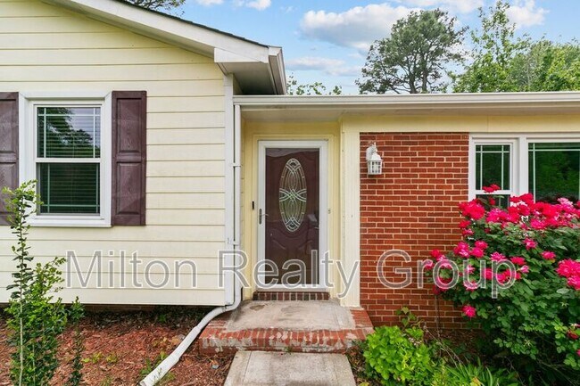 Building Photo - 6203 Vigilante Ct