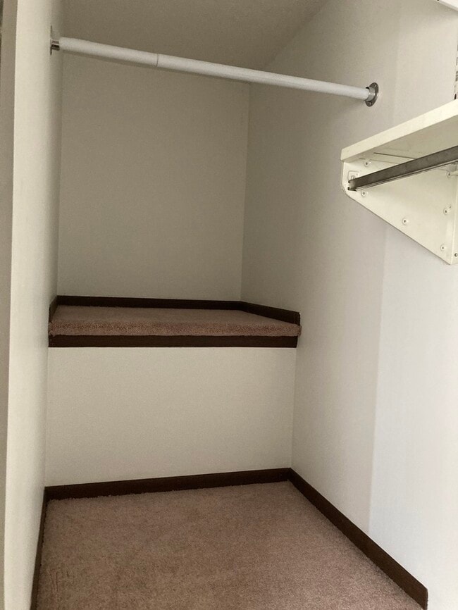Building Photo - Marylou Unit 10 - 2 Bedroom, 1.5 Bath Town...