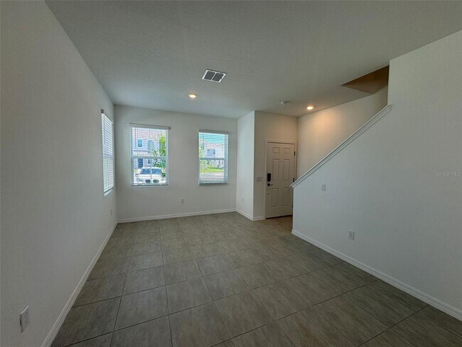 Building Photo - 3133 Skyline Lp