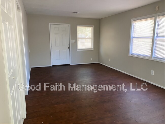 Building Photo - 2280 Darlington Dr