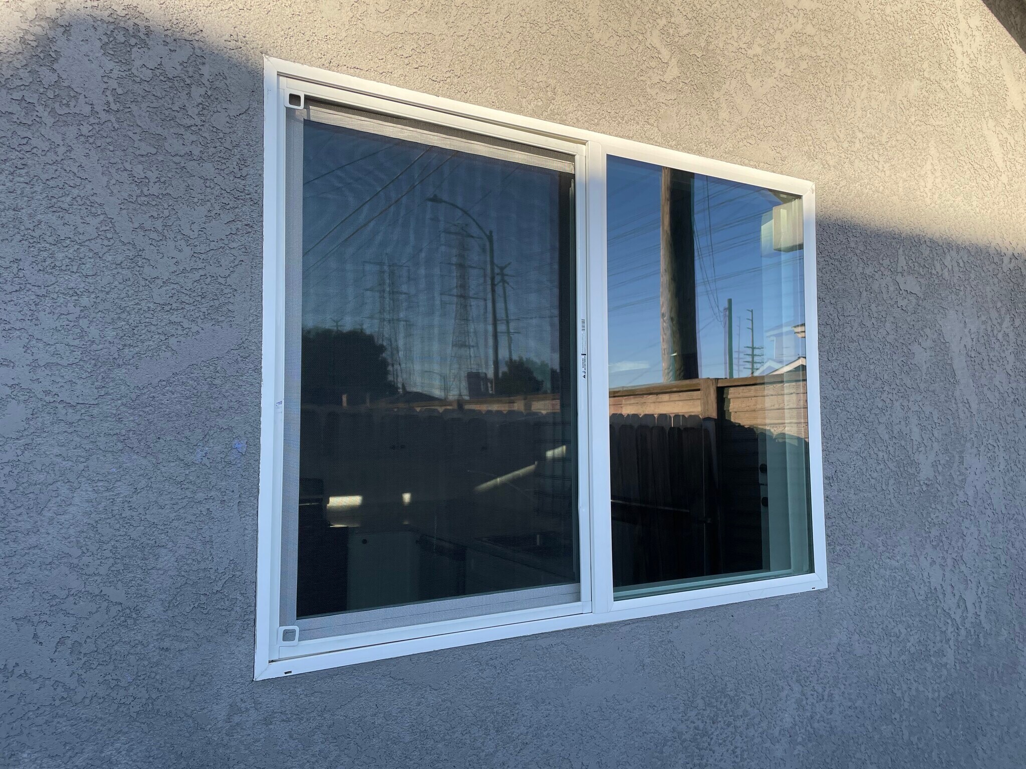 Building Photo - 265 E 69th Way