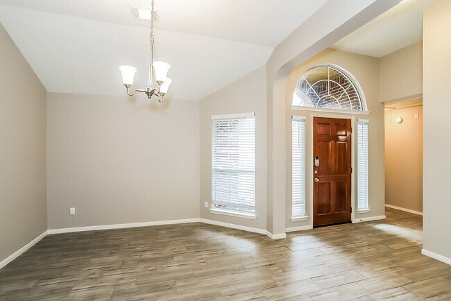 Building Photo - 5113 Orange Blossom Ct