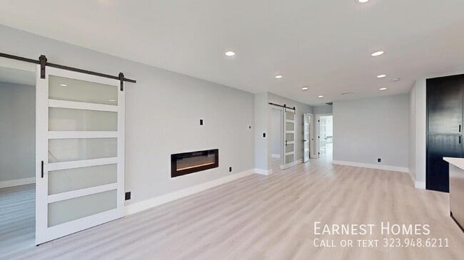 Building Photo - 4508 6th Ave