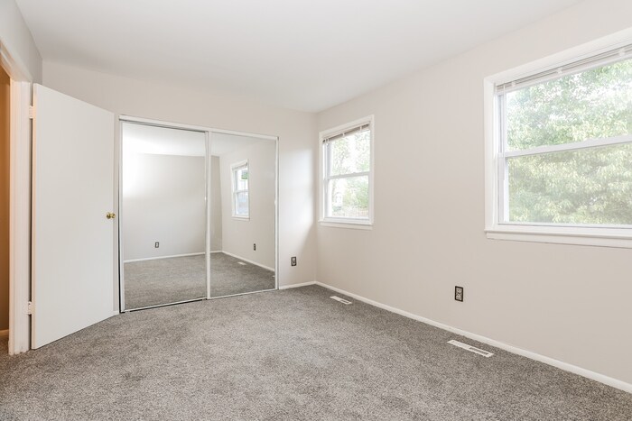 Building Photo - 1386 Harford Square Dr