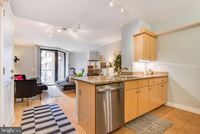 Building Photo - 631 D Street NW