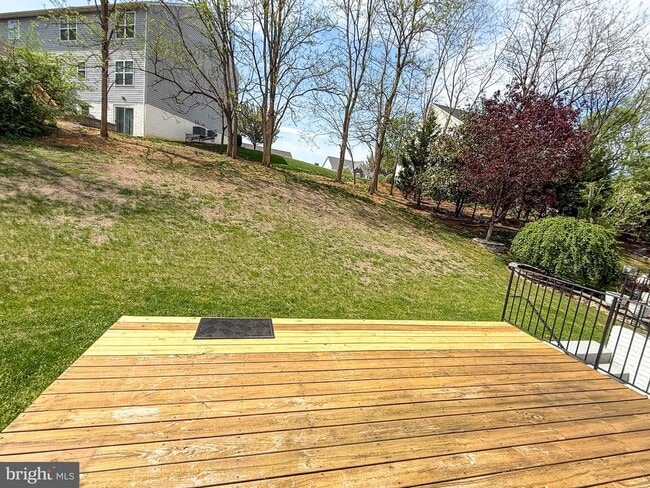 Building Photo - 1929 Melvor Ln